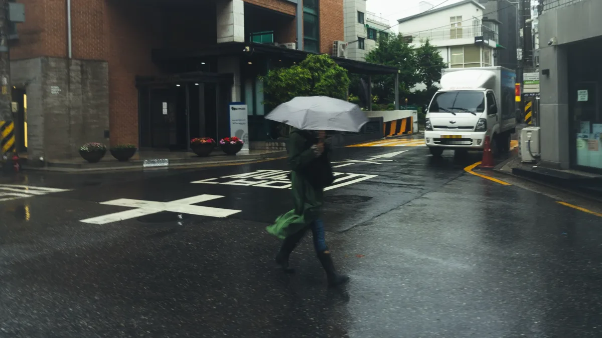 下雨天的釜山：哪些地方会关闭、改去哪里