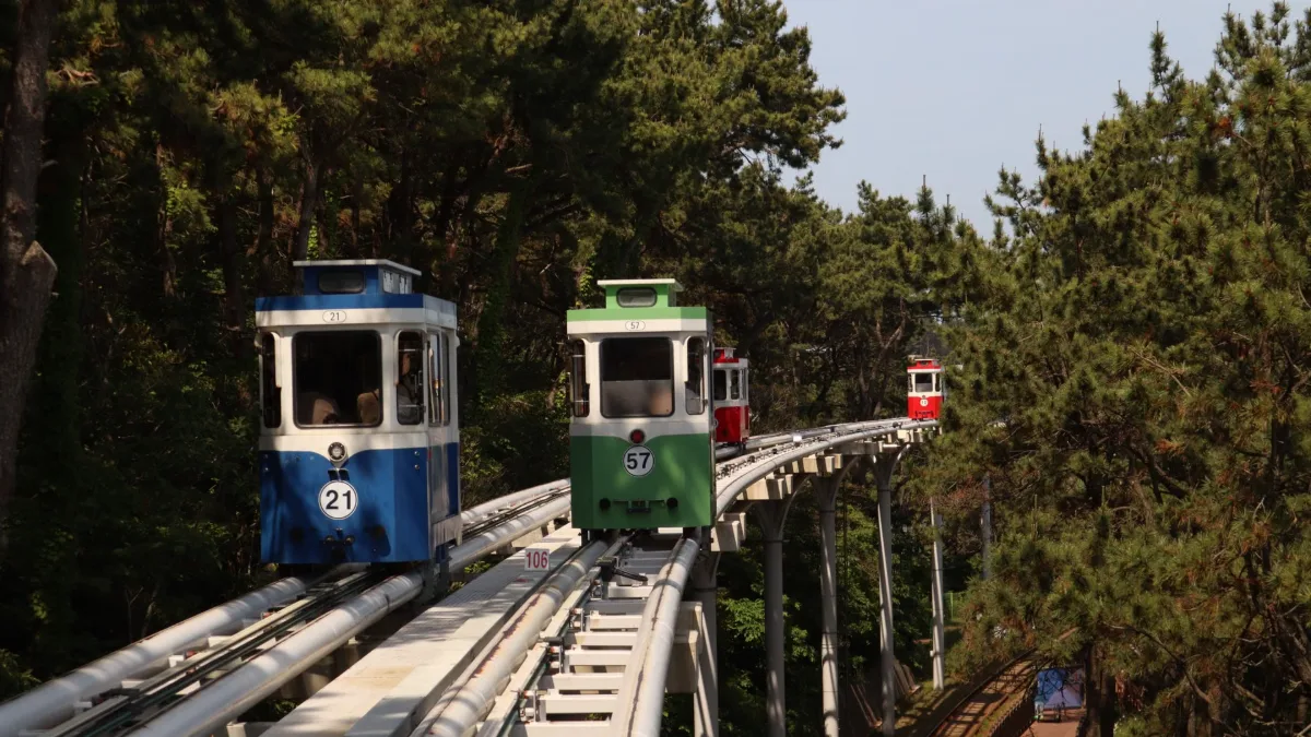 海云台Blueline Park：天空胶囊与海边列车